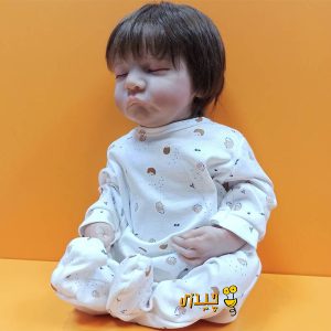 عروسک نوزاد طبيعی تمام سیلیکون سرهمی سفید 55 سانتی کد CH-10